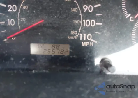 2005 Toyota Corolla Le из США, поврежденный, VIN 1NXBR32EX5Z421311